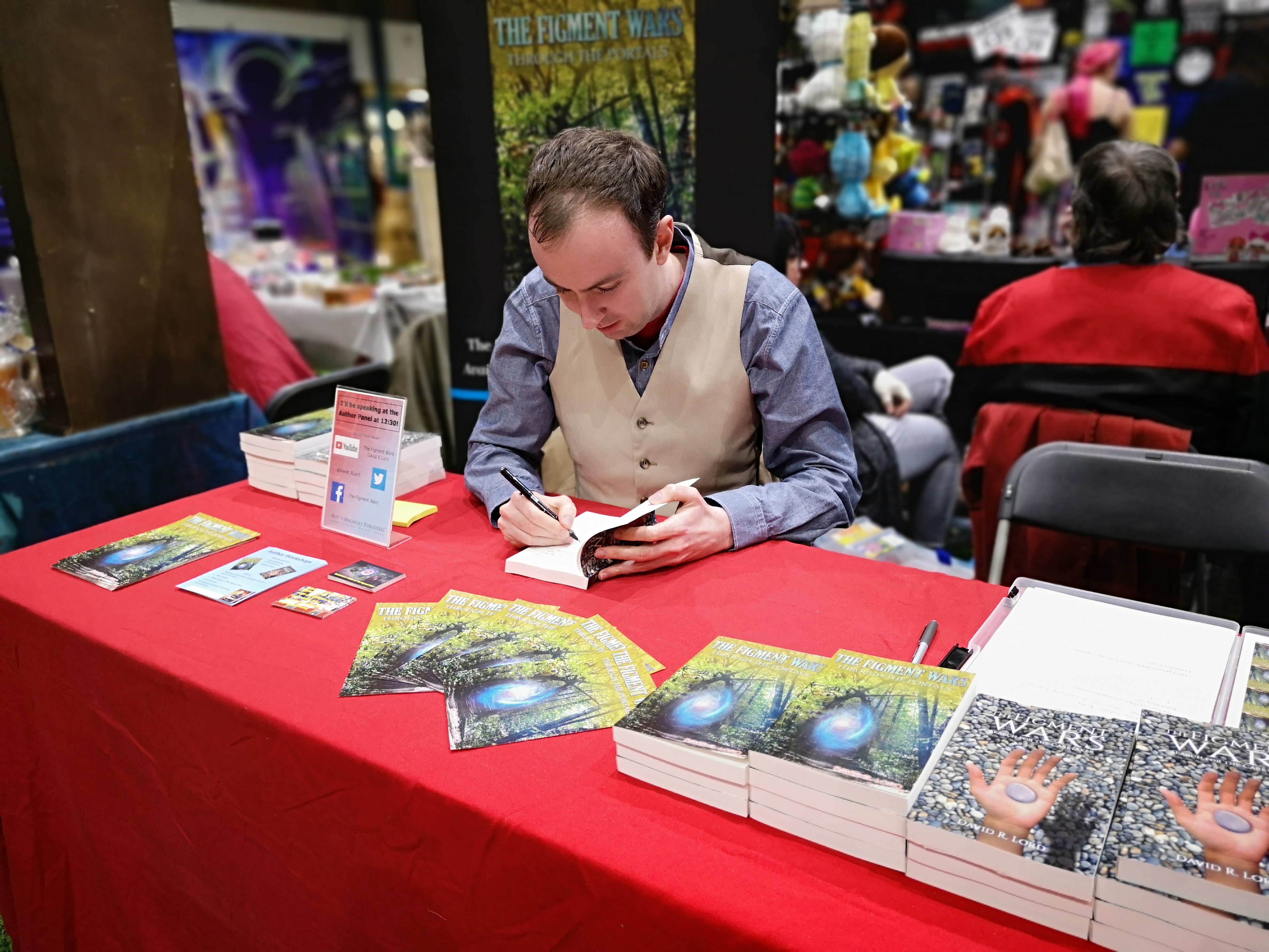 Author of The Figment Wars Attends the Bristol Comic Con and Gaming Festival